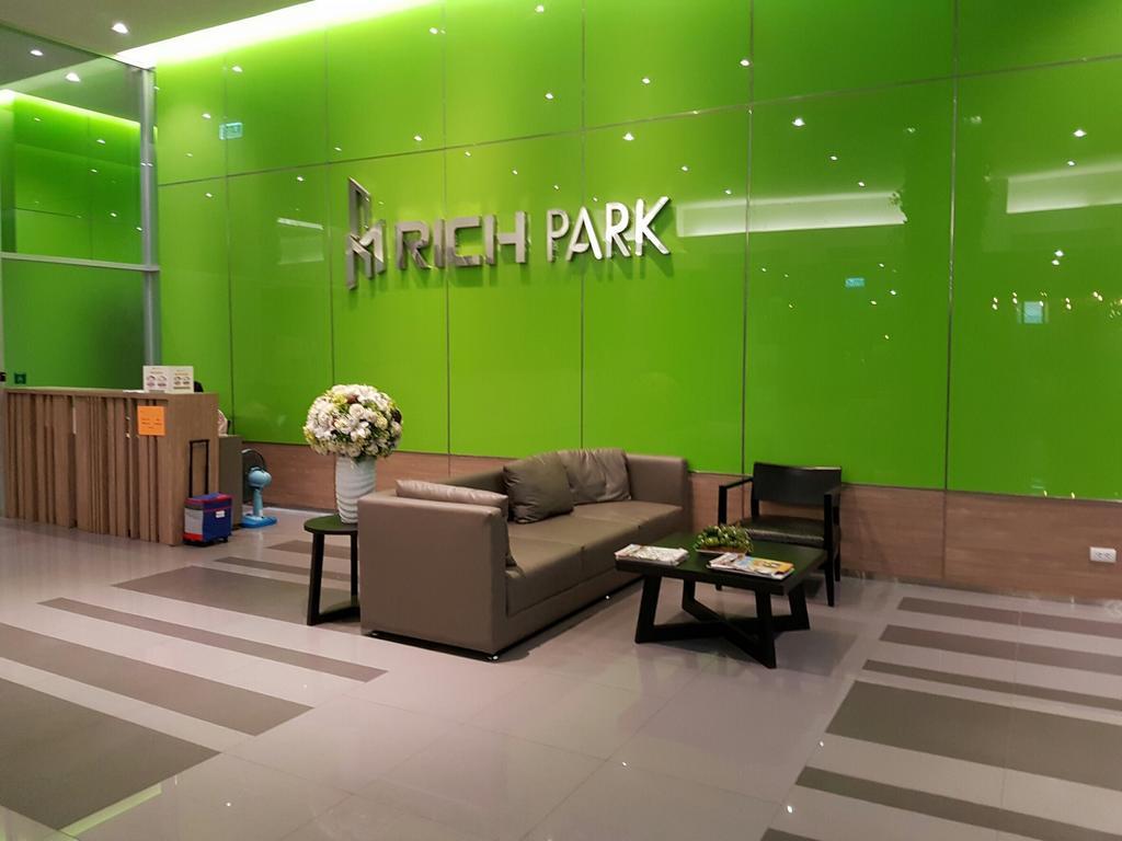 Rich Park@Tao Poon Interchange Bangkok Buitenkant foto